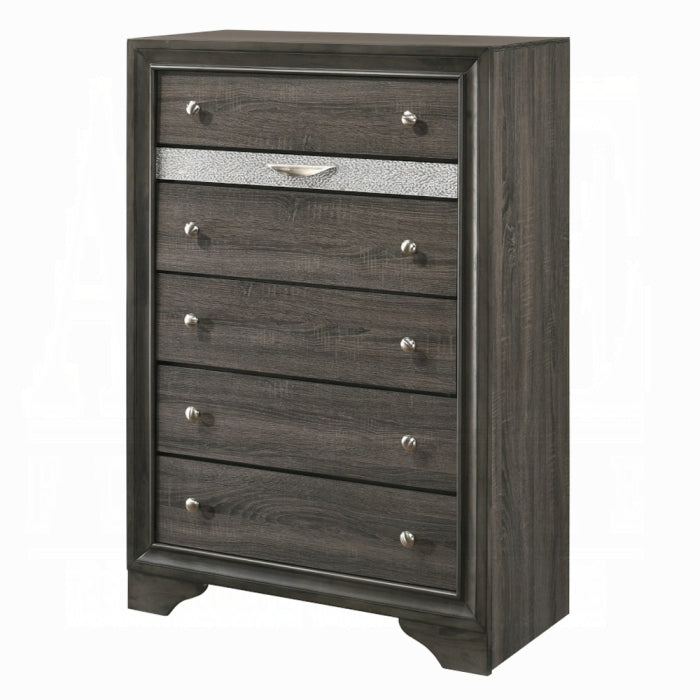 Naima Chest