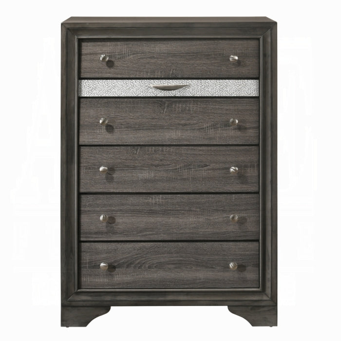 Naima Chest