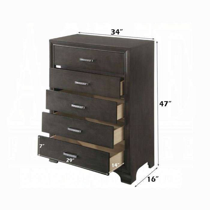 Carine II Chest