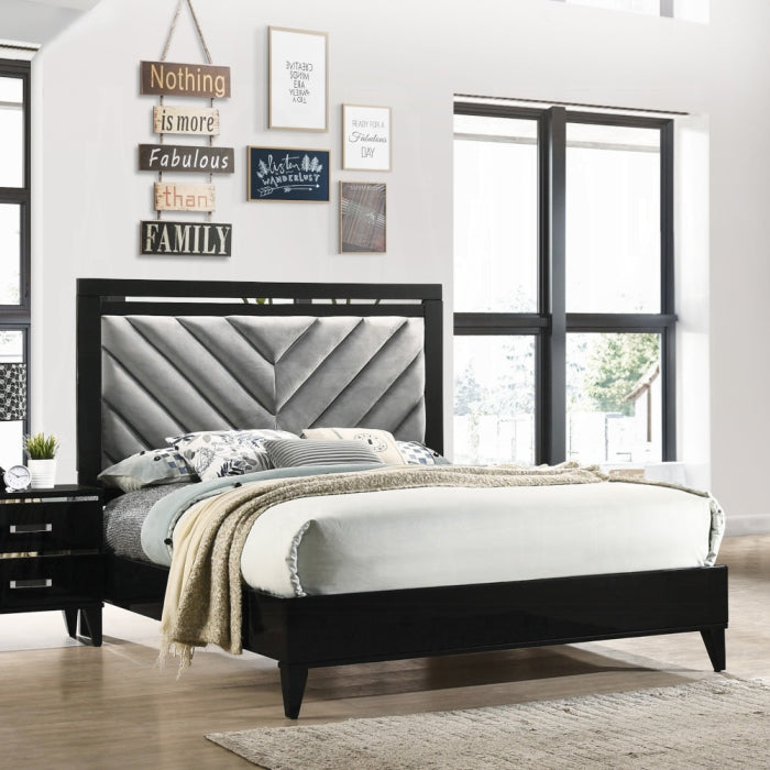 Chelsie EK Bed