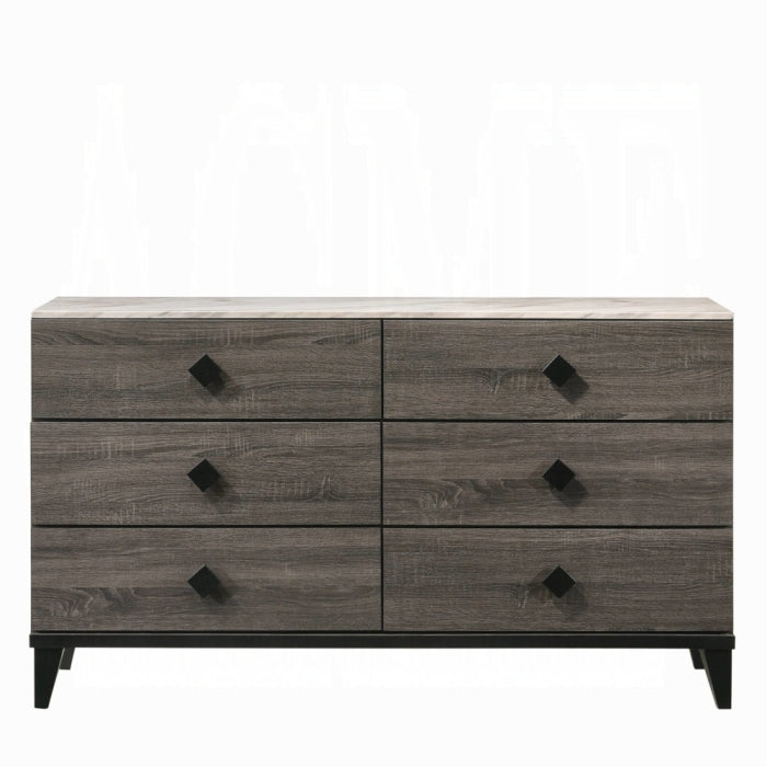 Avantika Dresser