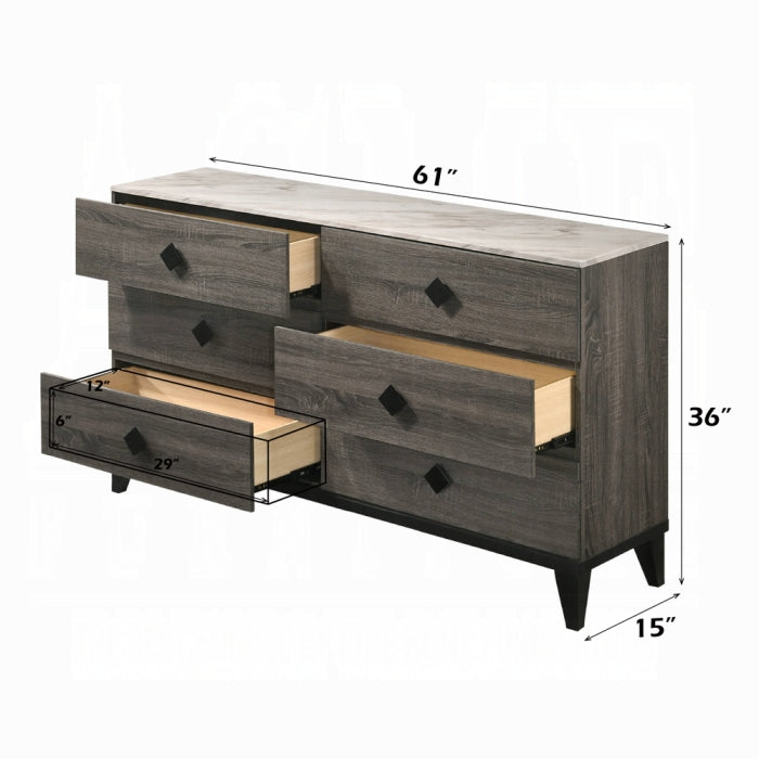 Avantika Dresser