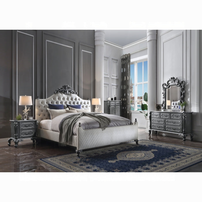 House Delphine Mirror