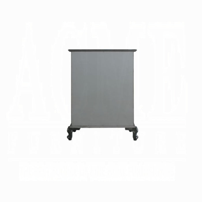 House Delphine Chest