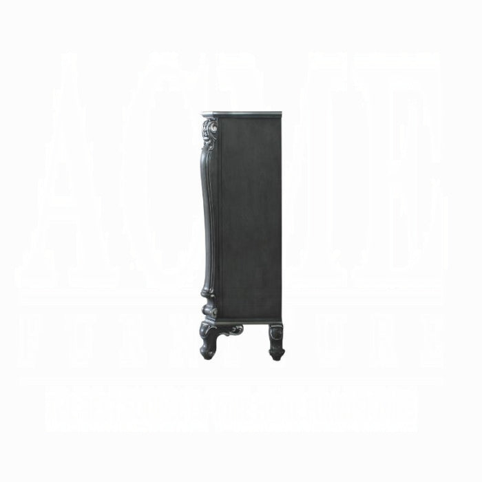 House Delphine Chest