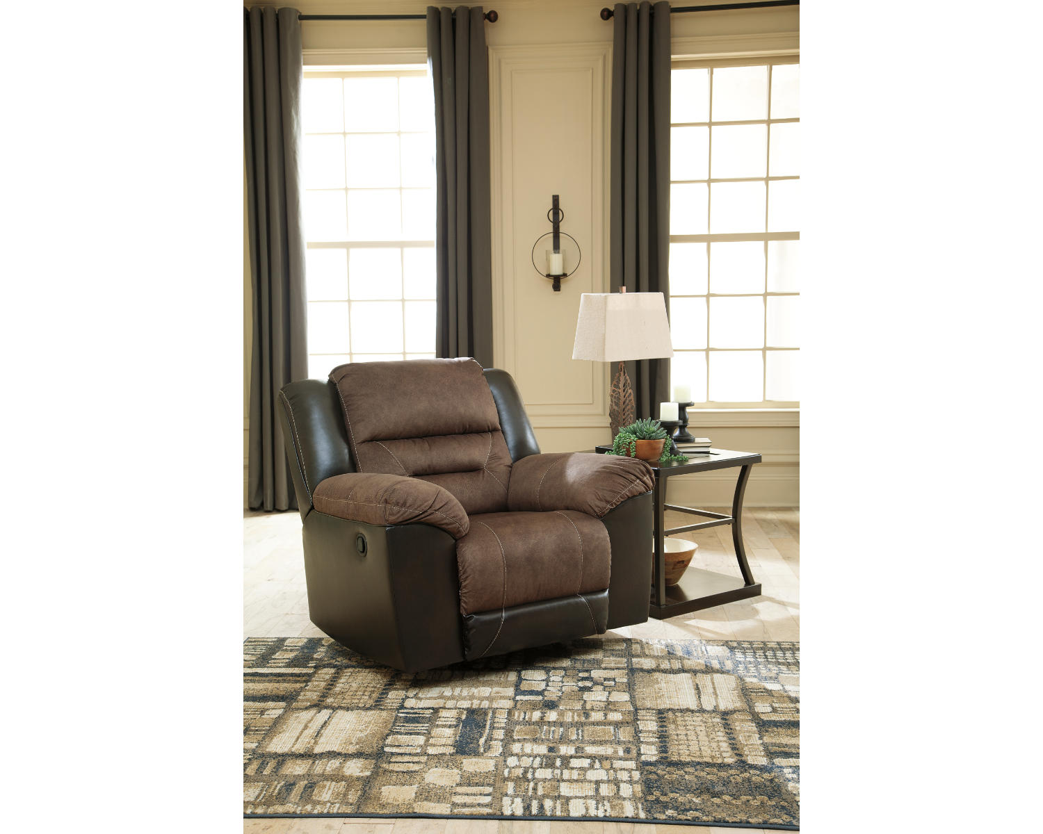 Earhart Recliner