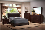 Cama tapizada Conner de tamaño completo en marrón oscuro