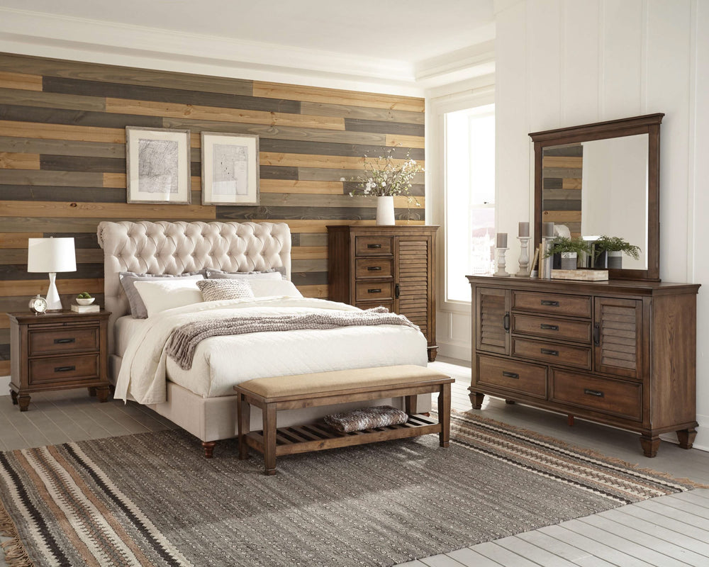 Cama Devon California King tapizada de 57 pulgadas con paneles en beige