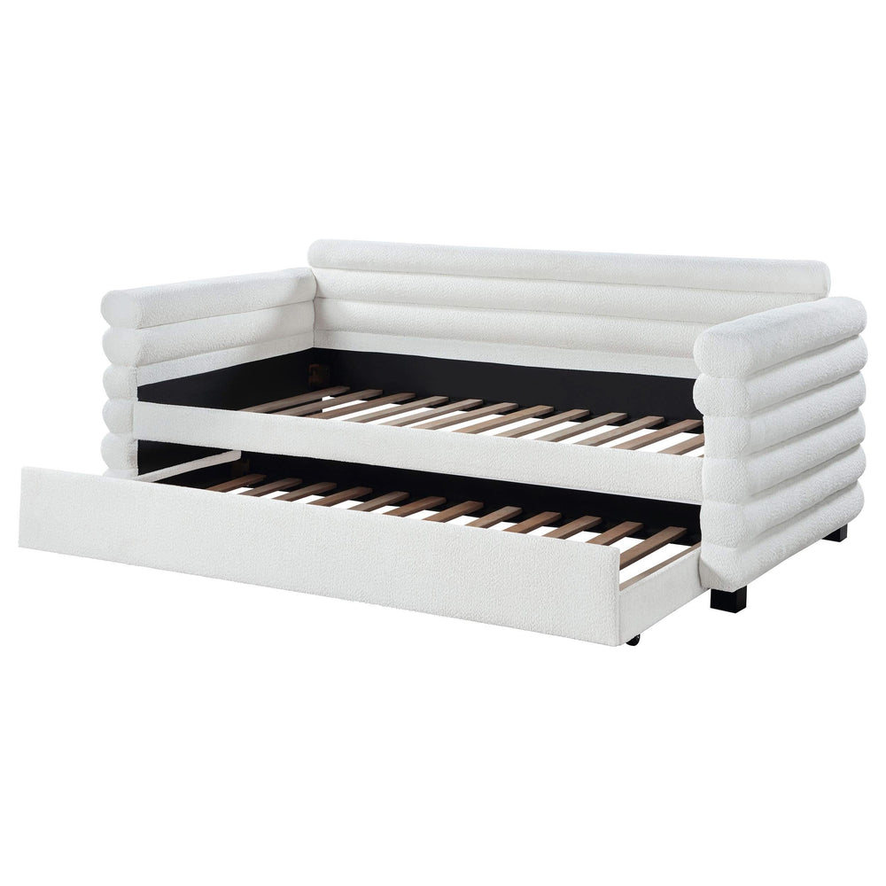 Cama de día individual tapizada Patricia Boucle con cama nido blanca