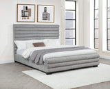 Cama Patricia California King de 58 pulgadas con tapizado en bouclé, color gris