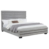 Cama Patricia California King de 58 pulgadas con tapizado en bouclé, color gris