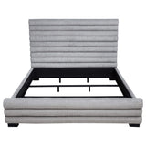 Cama Patricia California King de 58 pulgadas con tapizado en bouclé, color gris