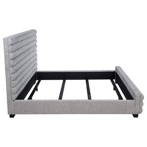 Cama Patricia California King de 58 pulgadas con tapizado en bouclé, color gris