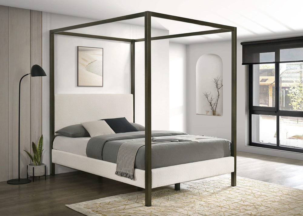 Cama con dosel tapizada Monroe Queen color vainilla