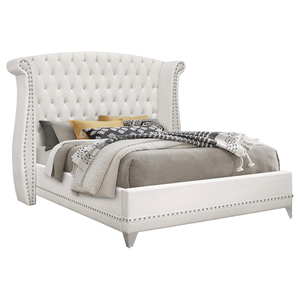 Cama Queen con respaldo alto tapizada Barzini, color blanco
