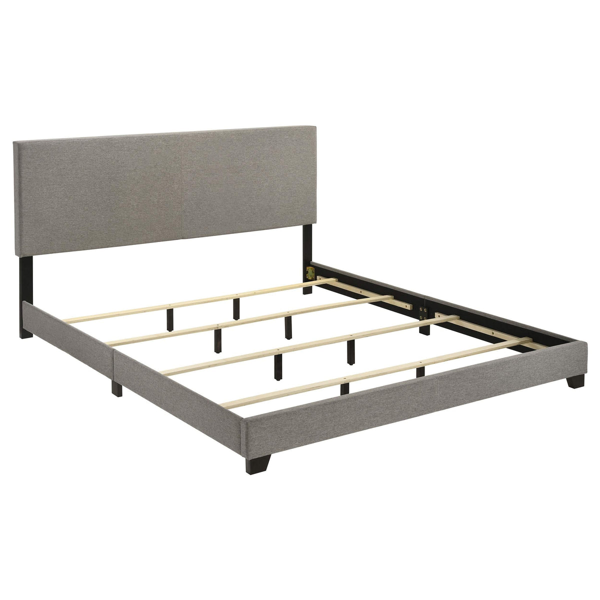 Cama King con paneles tapizados en tela Dorian, color topo