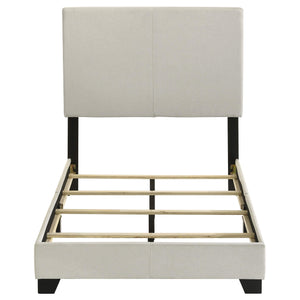 Cama doble con paneles tapizados en tela Dorian color crema