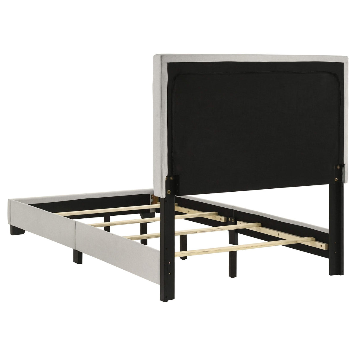 Cama doble con paneles tapizados en tela Dorian color crema