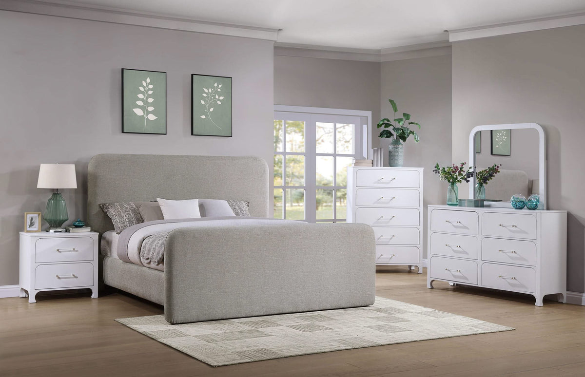 Cama King tapizada Wren con paneles en gris