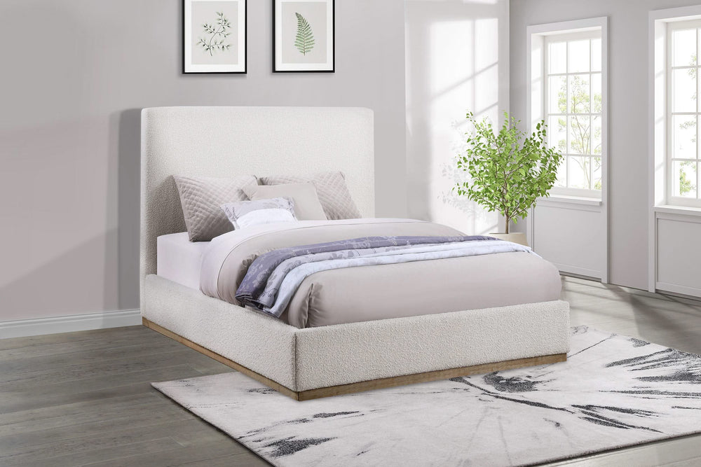 Cama Queen tapizada Knox color crema