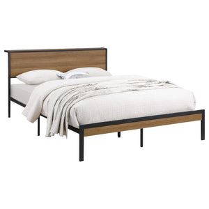 Cama Queen con paneles de metal Ricky de roble claro
