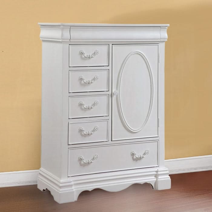 Estrella Chest