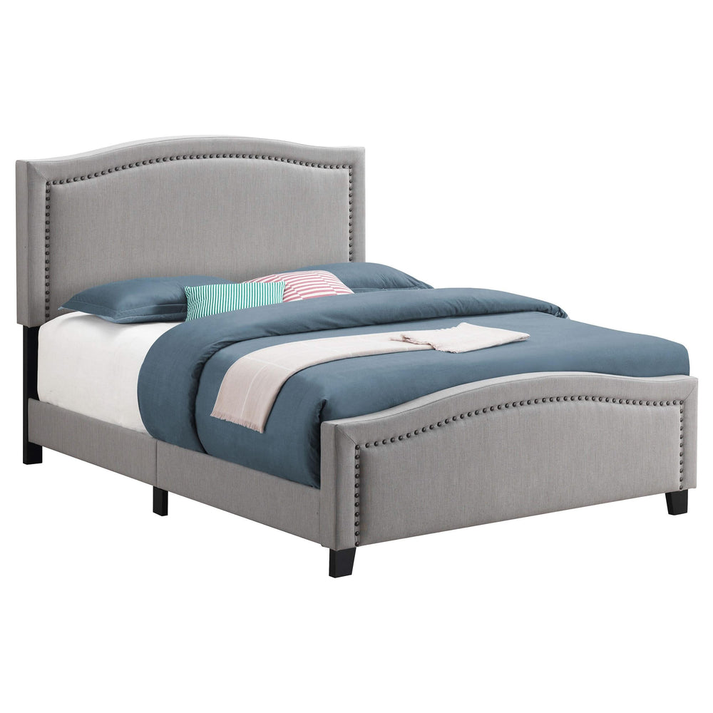 Cama King tapizada Hamden con paneles en color mineral