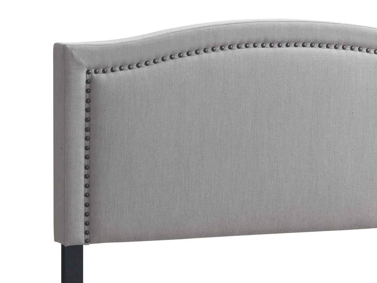 Cama King tapizada Hamden con paneles en color mineral