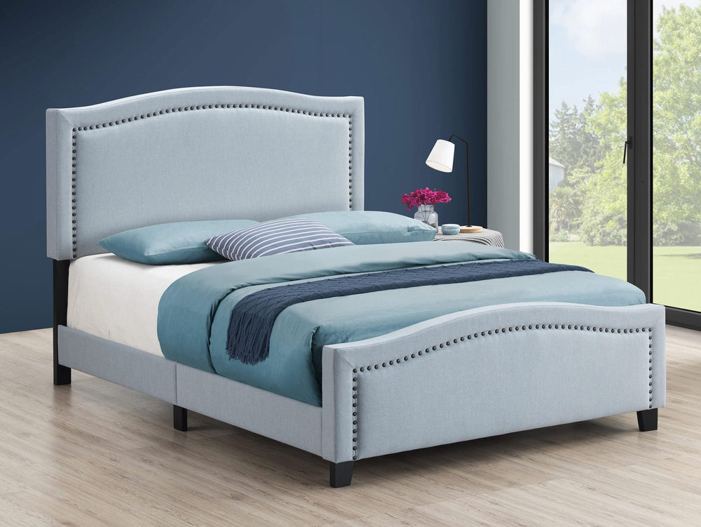 Cama King tapizada Hamden con paneles en azul Delft