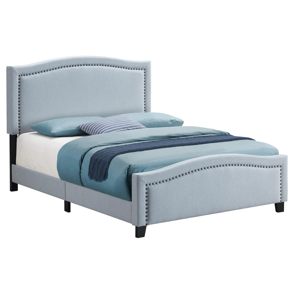 Cama King tapizada Hamden con paneles en azul Delft