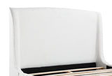 Cama Mosby tapizada Eastern King con respaldo de alas, color nieve