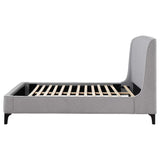 Cama Mosby tapizada Eastern King con respaldo de alas, color gris