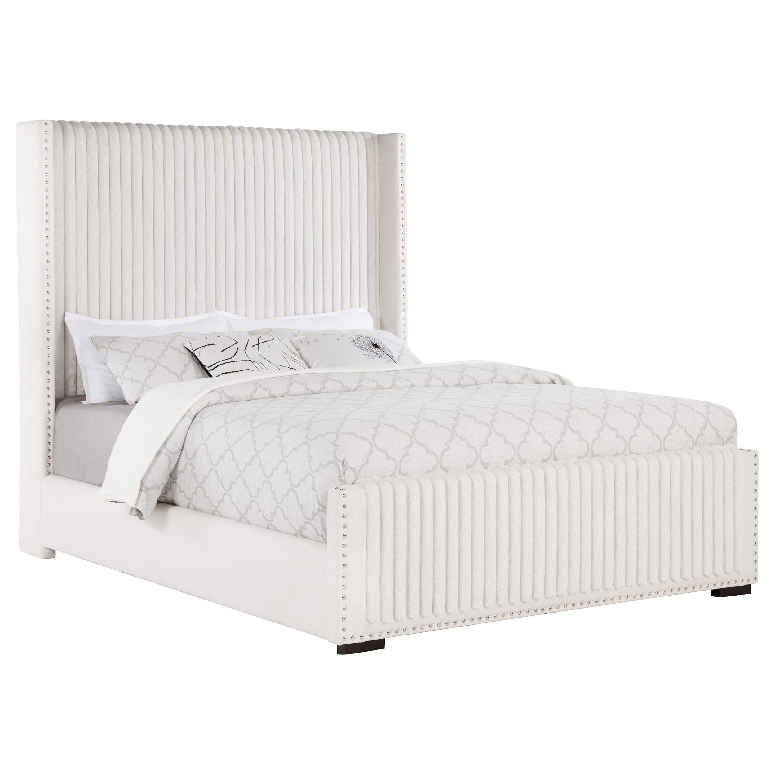 Cama Queen Natasha de 65 pulgadas con respaldo alto tapizado en color crema