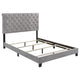 Cama tapizada Warner Eastern King con paneles en gris
