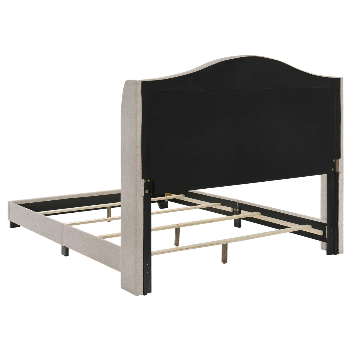 Cama Queen Sonoma tapizada con respaldo alto en beige