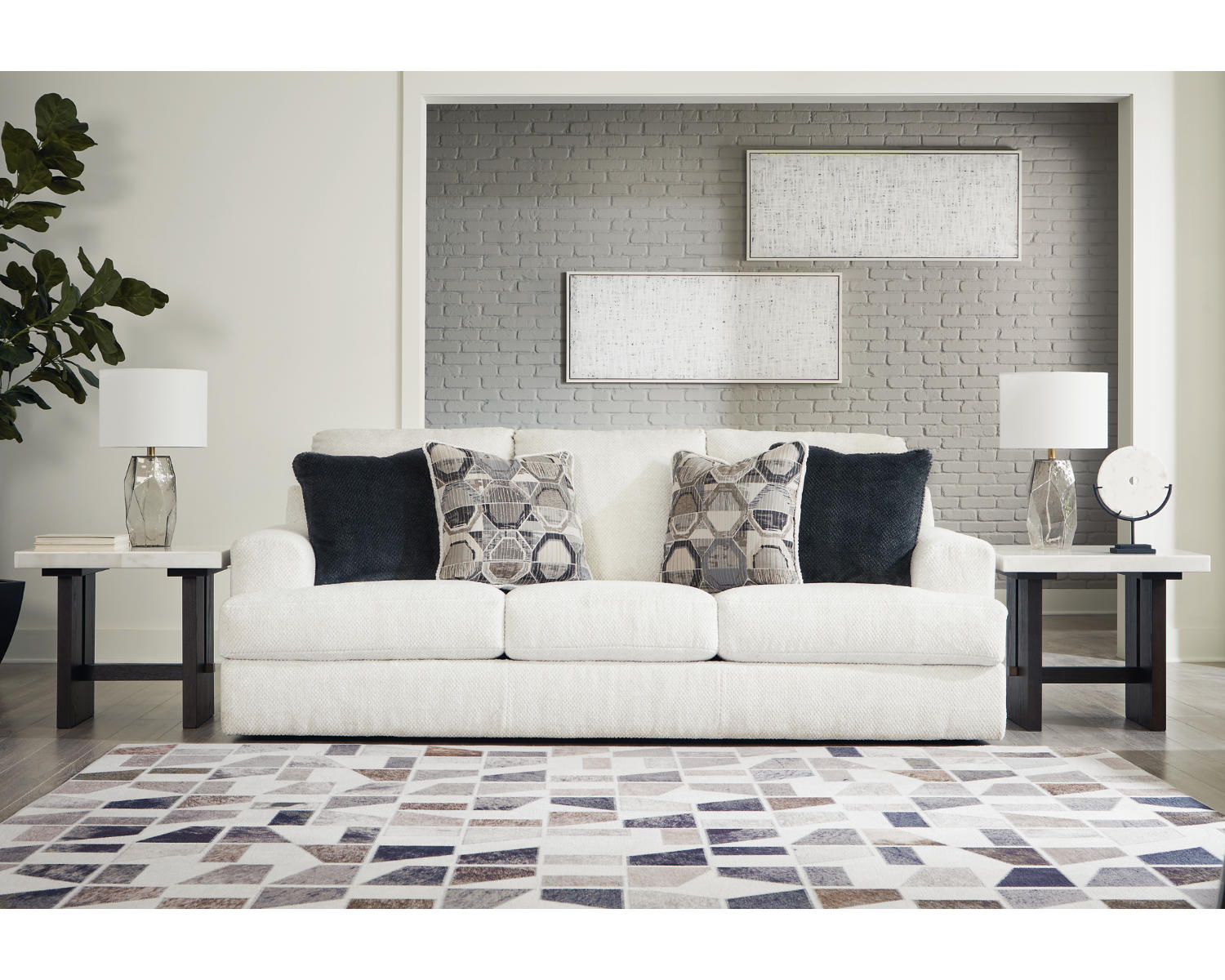 Karinne Sofa