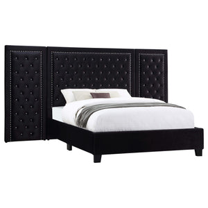 Cama Hailey tapizada Eastern King con paneles de pared, color negro