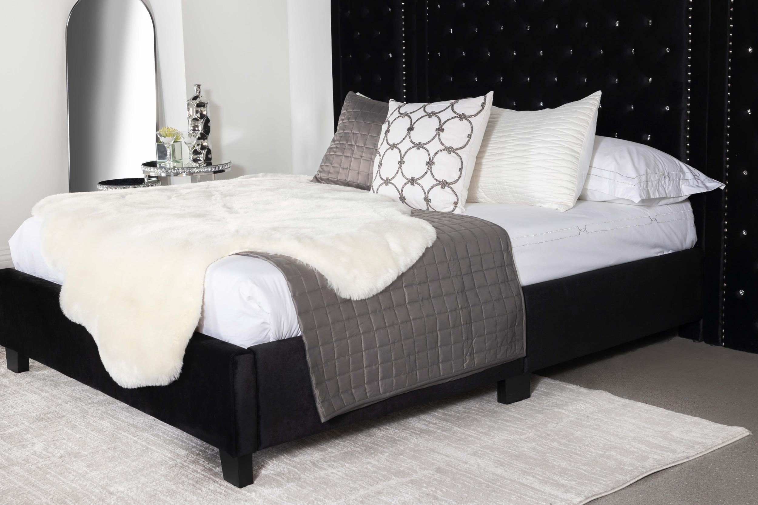 Hailey Upholstered California King Wall Panel Bed Black