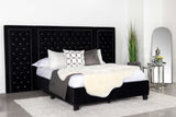 Cama Queen Hailey tapizada con paneles de pared, color negro