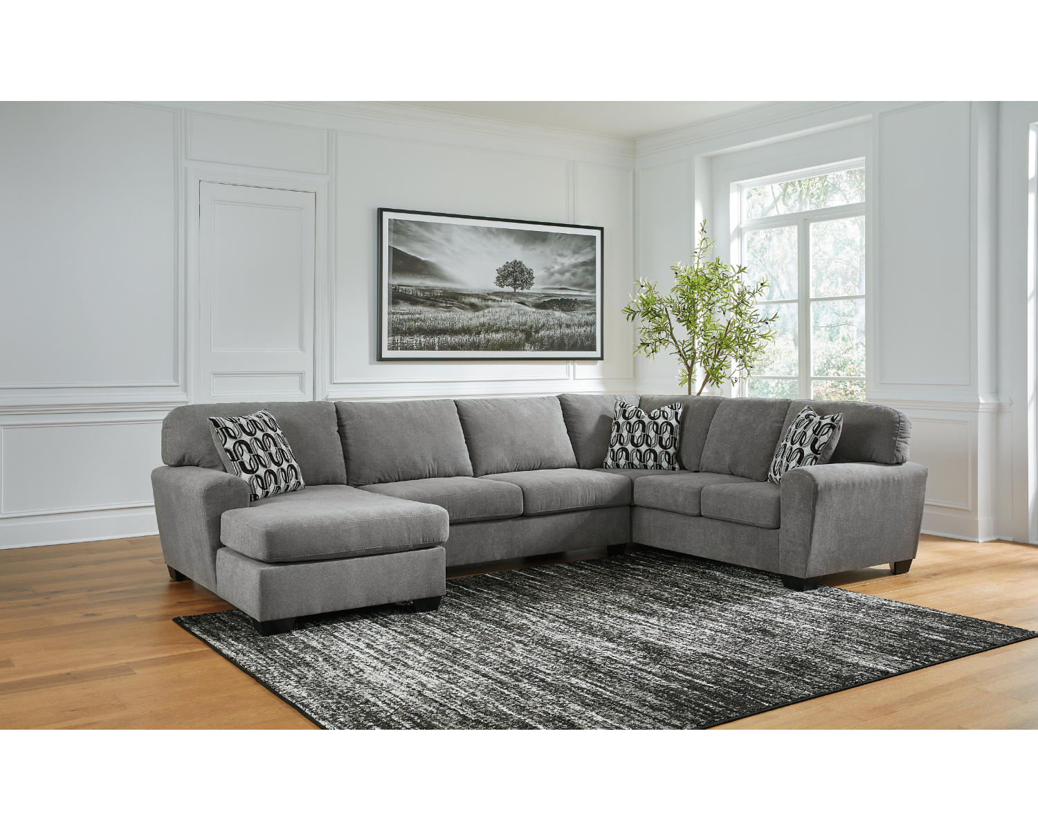 Birkdale Court 3-Piece Sectional with Chaise