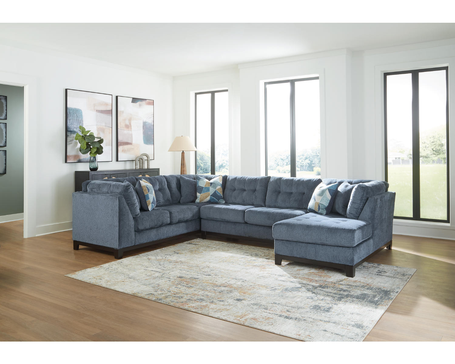 Maxon Place 3-Piece Sectional with Chaise