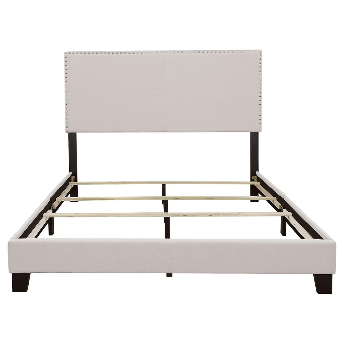 Cama Boyd tapizada Queen con paneles en color marfil