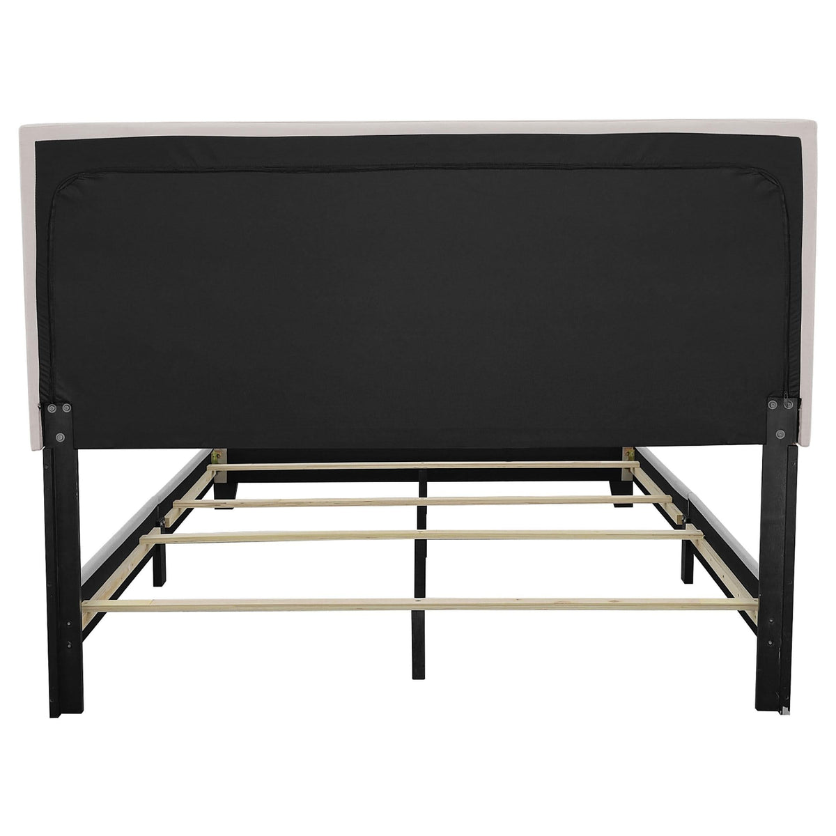 Cama Boyd tapizada Queen con paneles en color marfil