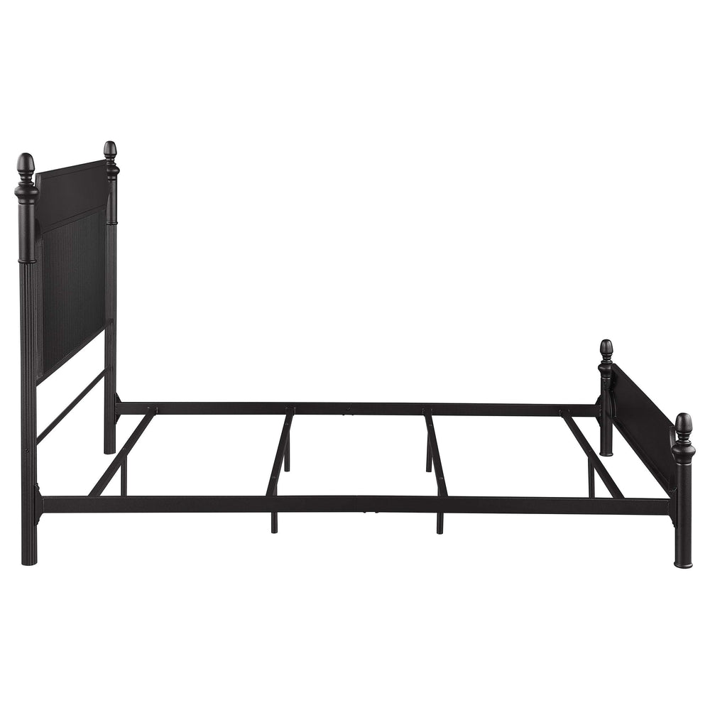 Cama Queen Cameron de 51 pulgadas con paneles de metal, color negro