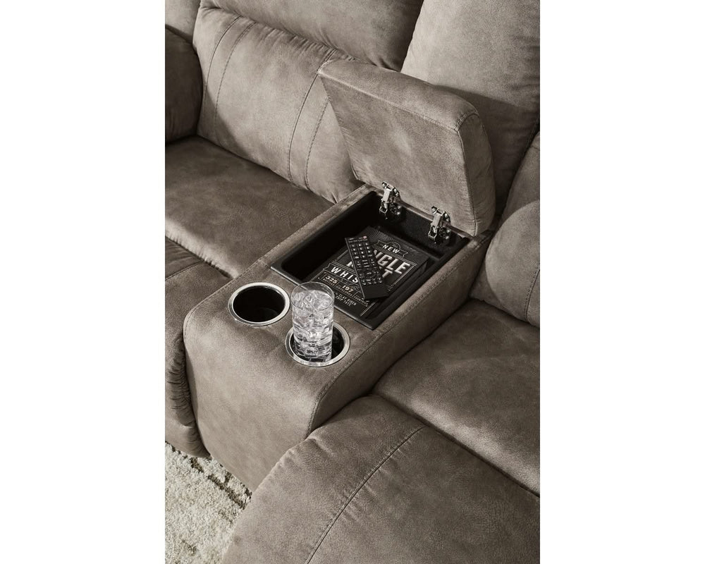 Loveseat reclinable Laresview con consola