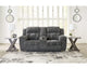 Loveseat reclinable Frohn con consola