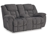 Loveseat reclinable Foreside con consola