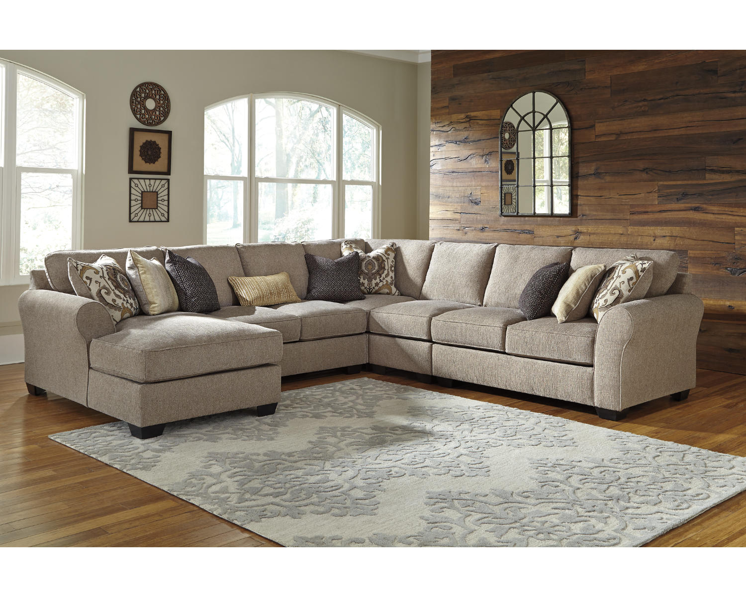 Pantomine 5-Piece Sectional with Chaise