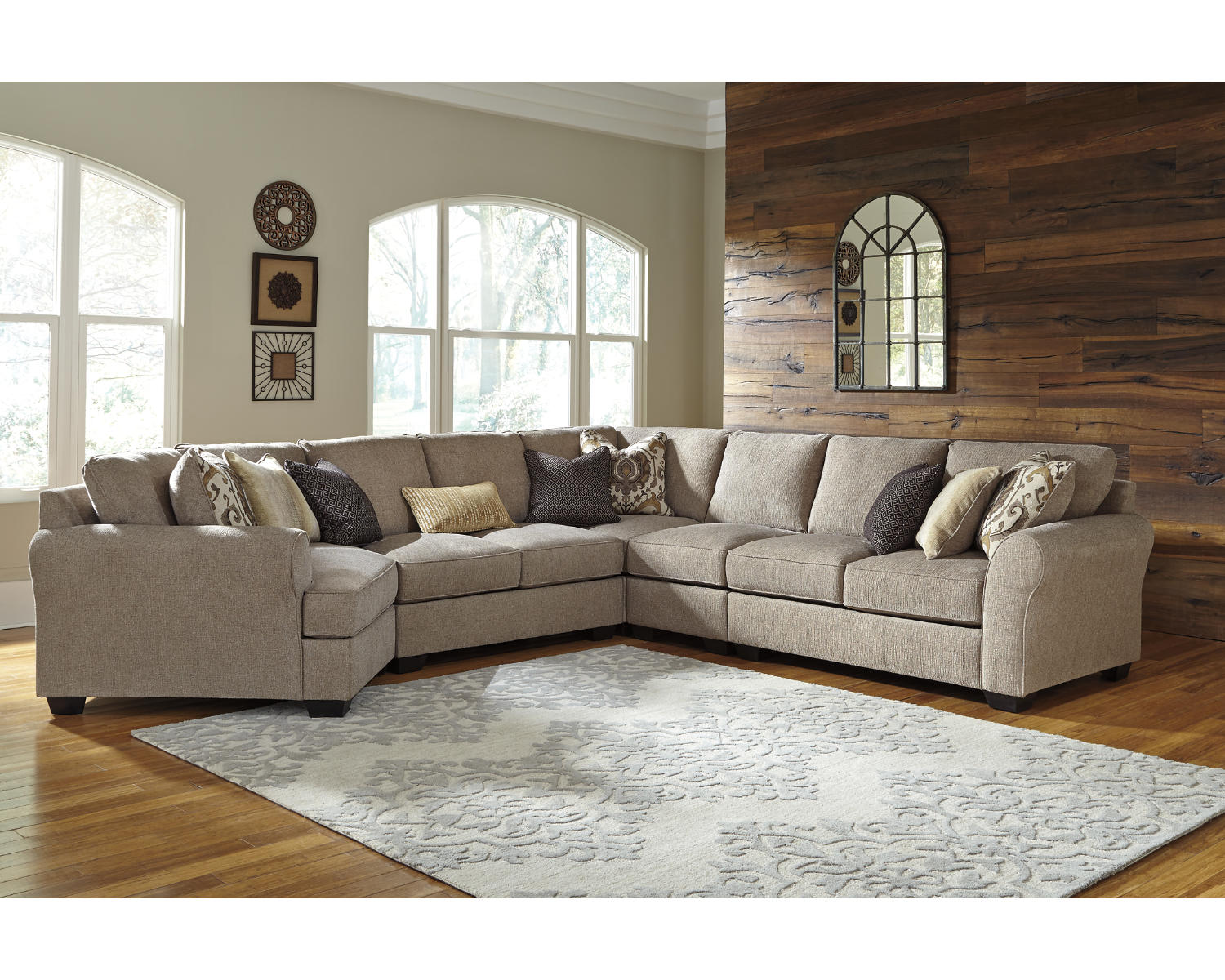 Pantomine 5-Piece Sectional with Cuddler