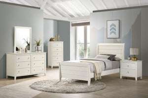 Cama individual Selena Wood con paneles en color blanco crema